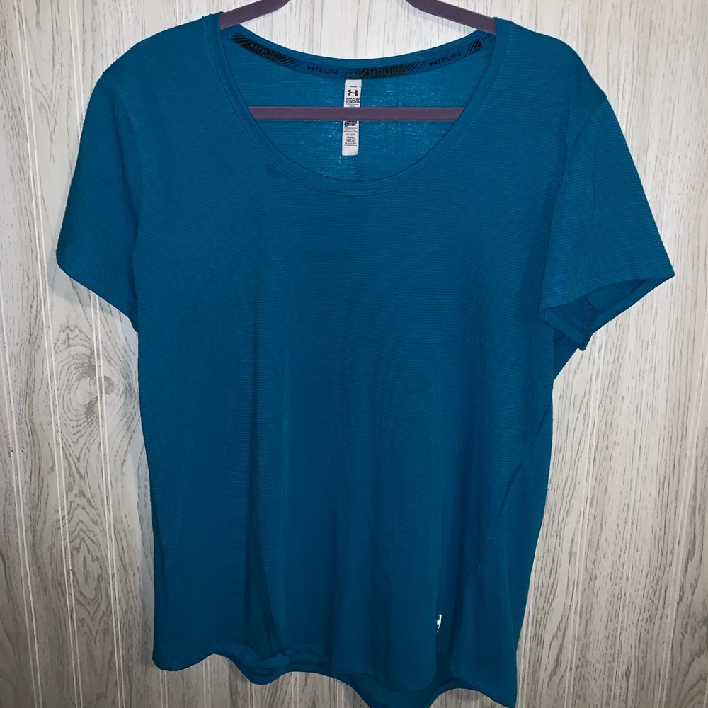 Athletic top